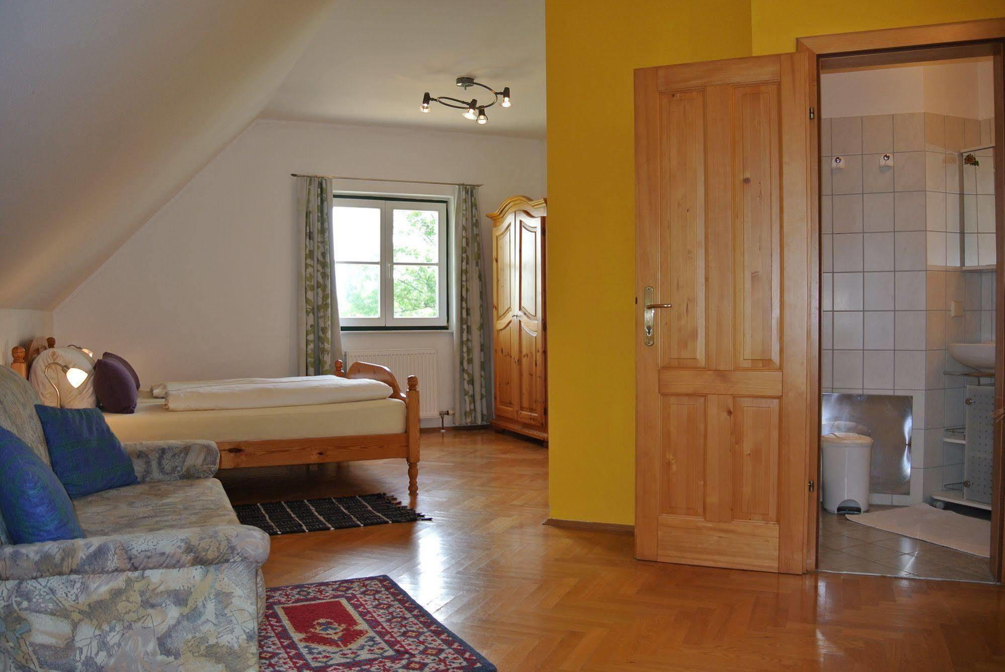 Weingut Primus Suedsteiermark Spielfeld Bagian luar foto